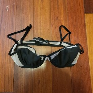 Victoria's secret black bra
